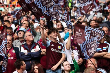 Aston Villa taraftarları, 26 Nisan 2025 tarihinde İngiltere 'nin Wembley Stadyumu' nda oynanan ve Aston Villa ile oynanan FA Cup yarı final maçı öncesinde Crystal Palace ile Aston Villa karşılaşacak.