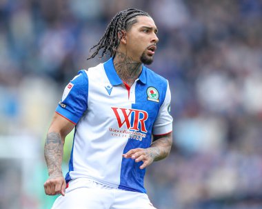 Blackburn Rovers takımından Tyrhys Dolan, Blackburn Rovers maçında Blackburn Rovers 'a karşı, Ewood Park, Blackburn, Birleşik Krallık' ta, 26 Nisan 2025