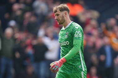 Coventry City 'den Bradley Collins 26 Nisan 2025' te İngiltere 'nin başkenti Kenilworth Road' da oynanan Luton Town-Coventry City maçında attığı golün ardından