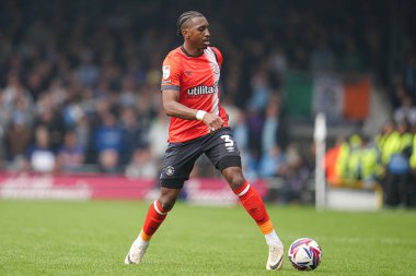 Luton Town 'dan Amari' i Bell, Gök İddia Şampiyonası 'nda Luton Town, Coventry City' ye karşı, Kenilworth Road, Luton, Birleşik Krallık, 26 Nisan 2025