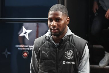 Wigan-Blackpool maçında Wigan Atletizm - Brick Community Stadyumu, Wigan, Birleşik Krallık, 26 Nisan 2025