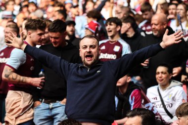 Aston Villa taraftarları, 26 Nisan 2025 tarihinde İngiltere 'nin Wembley Stadyumu' nda oynanan ve Aston Villa ile oynanan FA Cup yarı final maçı öncesinde Crystal Palace ile Aston Villa karşılaşacak.