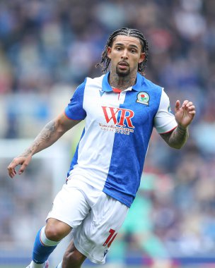 Blackburn Rovers takımından Tyrhys Dolan, Blackburn Rovers maçında Blackburn Rovers 'a karşı, Ewood Park, Blackburn, Birleşik Krallık' ta, 26 Nisan 2025