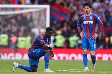 Kristal Saray 'dan Marc Guhi, 26 Nisan 2025' te İngiltere 'nin Wembley Stadyumu' nda oynanan Kristal Saray-Aston Villa maçı sonrasında oynanan FA Cup yarı final maçından sonra