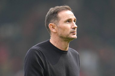  Coventry City 'nin teknik direktörü Frank Lampard Gök İddia Şampiyonası maçında Luton Town, Coventry City' ye karşı Kenilworth Road, Luton, Birleşik Krallık, 26 Nisan 2025