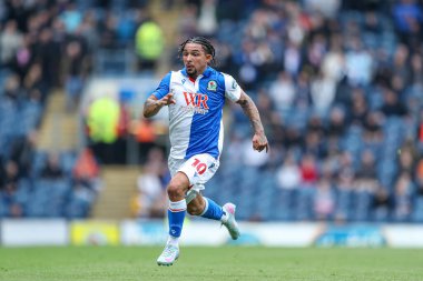 Blackburn Rovers takımından Tyrhys Dolan, Blackburn Rovers maçında Blackburn Rovers 'a karşı, Ewood Park, Blackburn, Birleşik Krallık' ta, 26 Nisan 2025