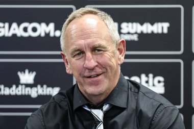 John Cartwright, Hull FC 'nin baş antrenörü, 27 Nisan 2025' te İngiltere 'nin Hull Stadyumu' nda oynanan Betfred Süper Lig 9. Maçı 'nda yaptığı basın toplantısında konuşma yaptı.