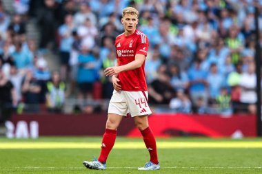 Nottingham Ormanı 'ndan Zach Abbott, Birleşik Krallık' ın Wembley Stadyumu 'nda Nottingham Forest' a karşı oynanan yarıfinal maçı sırasında 26 Nisan 2025 'de oynanacak.