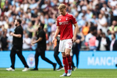 Nottingham Ormanı 'ndan Zach Abbott, Birleşik Krallık' ın Wembley Stadyumu 'nda Nottingham Forest' a karşı oynanan yarıfinal maçı sırasında 26 Nisan 2025 'de oynanacak.