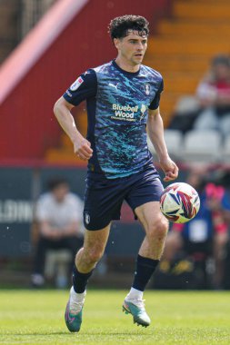 27 Nisan 2025 'te İngiltere' nin Stevenage Stadyumu 'nda Stevenage-Rotherham United maçında