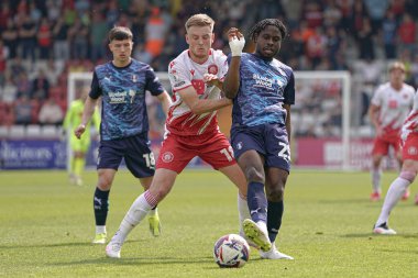 27 Nisan 2025 'te İngiltere' nin Stevenage Stadyumu 'nda Stevenage-Rotherham United maçında