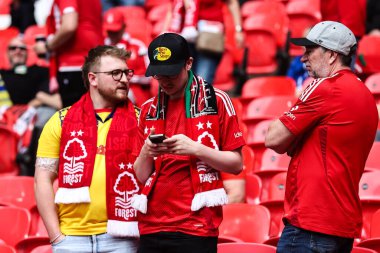 Nottingham Forest taraftarları Emirates FA Cup yarı final maçı öncesinde Nottingham Forest Manchester City 'ye karşı Wembley Stadyumu, Londra, 26 Nisan 2025