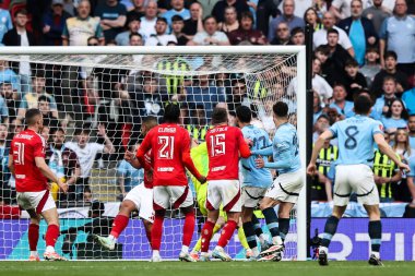 Manchester City 'den Joko Gvardiol, 26 Nisan 2025' te İngiltere 'nin Wembley Stadyumu' nda oynanan Emirates FA Cup yarı final maçında 2-0 'lık skorla gol attı.