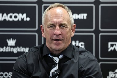 John Cartwright, Hull FC 'nin baş antrenörü, 27 Nisan 2025' te İngiltere 'nin Hull Stadyumu' nda oynanan Betfred Süper Lig 9. Maçı 'nda yaptığı basın toplantısında konuşma yaptı.