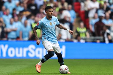 Manchester City 'den Svio, 26 Nisan 2025' te İngiltere 'nin Wembley Stadyumu' nda oynanan, Nottingham Forest ile Manchester City arasında oynanan FA Cup yarı final maçında maç yapıyor.
