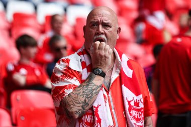 Nottingham Forest taraftarları Emirates FA Cup yarı final maçı öncesinde Nottingham Forest Manchester City 'ye karşı Wembley Stadyumu, Londra, 26 Nisan 2025