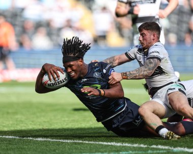 Wigan Warriors 'dan Junior Nsemba, 27 Nisan 202' de MKM Stadyumu 'nda oynanan 9. Betfred Süper Lig karşılaşmasında Wigan Warriors' a karşı oynuyor.