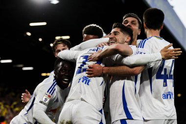 Leeds United takımından Ao Tanaka, 28 Nisan 2025 'te İngiltere' nin Leeds şehrinde oynanan ve Leeds United ile Bristol City arasındaki Sky Bet Şampiyonası maçında 1-0 yenilen golünü kutluyor.