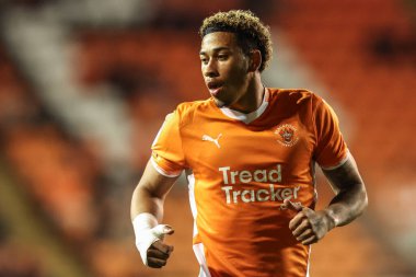 Blackpool takımından Jordan Lawrence-Gabriel, Blackpool - Birmingham City maçında 30 Nisan 2025 'te Bloomfield Road, Blackpool' da karşılaştı.