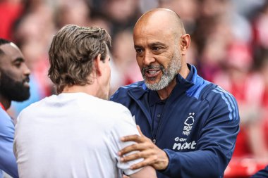 Thomas Frank Brentford ve Nuno Espirito Santo Nottingham Ormanı Müdürü Premier League maçından önce Nottingham Forest Brentford 'a karşı City Ground, Nottingham, Birleşik Krallık' ta 30 Nisan 2025 'te oynanan maçta oynadı.