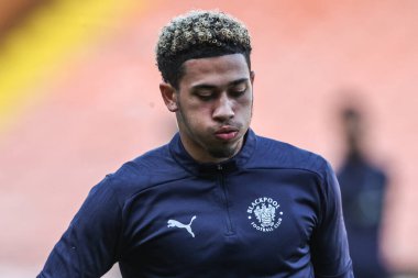 Blackpool 'dan Jordan Lawrence-Gabriel, 30 Nisan 2025' te Blackpool, İngiltere 'deki Bloomfield Road' da oynanan Blackpool-Birmingham maçı sırasında oynanan maç öncesi ısınma maçında...