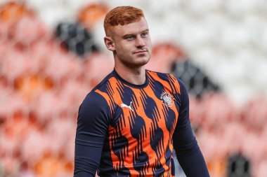 Blackpool 'dan Mackenzie Chapman, 30 Nisan 2025' te Blackpool, İngiltere 'deki Bloomfield Road' da oynanan Blackpool-Birmingham maçı sırasında oynanan maç öncesi ısınma maçında