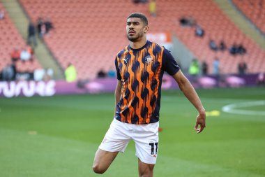 Blackpool 'dan Ashley Fletcher 30 Nisan 2025' te Blackpool, Bloomfield Road 'da oynanan Blackpool-Birmingham maçında maç öncesi ısınma maçında
