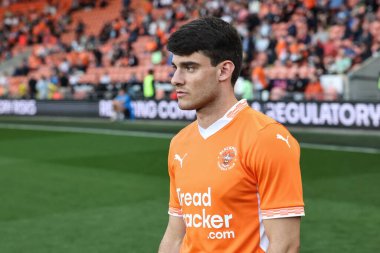 Blackpool 'dan Rob Apter, Sky Bet Ligi 1 maçında Blackpool' a karşı Birmingham City, Bloomfield Road, Blackpool 'da, 30 Nisan 2025
