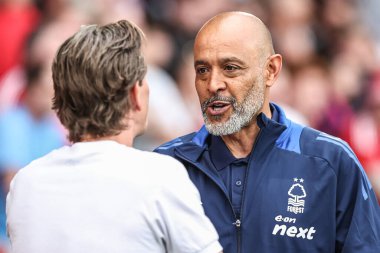 Thomas Frank Brentford ve Nuno Espirito Santo Nottingham Ormanı Müdürü Premier League maçından önce Nottingham Forest Brentford 'a karşı City Ground, Nottingham, Birleşik Krallık' ta 30 Nisan 2025 'te oynanan maçta oynadı.