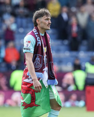 Burnley 'den Connor Roberts 3 Mayıs 2025' te Burnley 'e karşı Turf Moor, Burnley, Birleşik Krallık' ta oynanan Gökyüzü İddia Şampiyonası maçından sonra