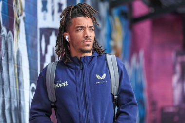 Burnley 'den Luca Koleosho, 3 Mayıs 2025' te Burnley 'e karşı Millwall Turf Moor, Burnley, Birleşik Krallık' ta Sky Bet Şampiyonası maçı öncesinde sahaya çıktı.