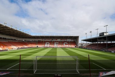 Bloomfield Road 'un içinde, Blackpool' un evi, Blackpool 'un karşısındaki Blackpool-Bristol Rover maçı, Bloomfield Road, Blackpool, 3 Mayıs 2025