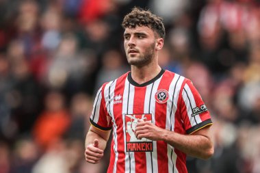 Sheffield United takımından Thomas Cannon 3 Mayıs 2025 'te Bramall Lane, Sheffield, İngiltere' de Sheffield United ve Blackburn Rovers maçında