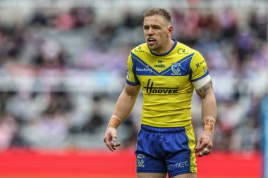 Warrington Wolves 'dan Matt Dufty Betfred Magic Weekend 2025 maçı Huddersfield Giants vs Hull FC' ye karşı St. James 's Park, Newcastle, İngiltere, 4 Mayıs 2025