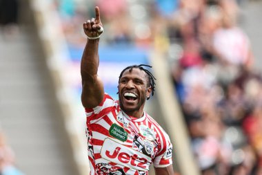 Leigh Leoparları 'ndan Edwin Ipape, Betfred Magic Weekend 2025 maçında denemesini kutluyor. Leigh Leopards, Catalans Dragons' a karşı St. James 's Park, Newcastle, İngiltere, 3 Mayıs 2025
