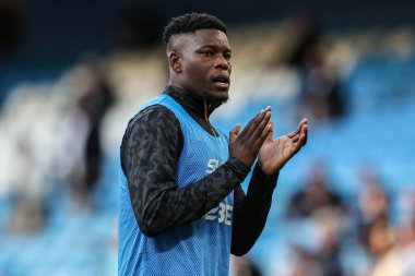 Wolverhampton Wanderers takımından Marshall Munetsi Premier League maçında ısınma turunda Manchester City ile Wolverhampton Wanderers arasında 2 Mayıs 2025 'te Etihad Stadyumu' nda karşılaşacak.