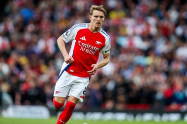 Arsenal 'den Martin Odegaard, 3 Mayıs 2025' te Birleşik Krallık 'taki Emirates Stadyumu' nda oynanan Premier League maçında Arsenal, Bournemouth 'a karşı.