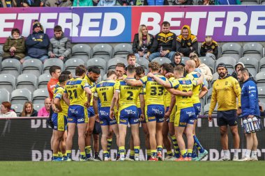 Warrington, Betfred Magic Weekend 2025 maçında bir araya geldi. Wigan Warriors, Warrington Wolves 'a karşı St. James' s Park, Newcastle, İngiltere, 4 Mayıs 2025