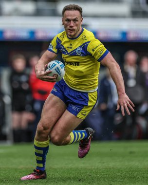 Warrington Wolves takımından Ben Currie, Betfred Magic Weekend 2025 maçında St. James 's Park, Newcastle, İngiltere' de Wigan Warriors vs Warrington Wolves maçına çıktı.