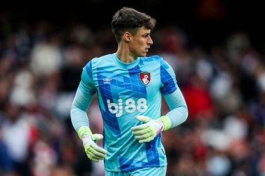 AFC Bournemouth 'dan Kepa, 3 Mayıs 2025' te Birleşik Krallık 'taki Emirates Stadyumu' nda oynanan Premier League maçında Arsenal ve Bournemouth karşı karşıya geldi.