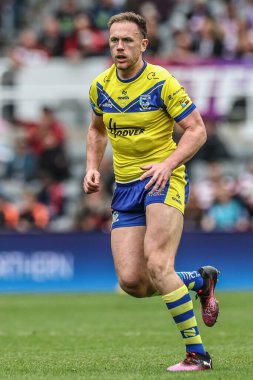 Warrington Wolves 'dan Ben Currie Betfred Magic Weekend 2025 maçında Wigan Warriors, Warrington Wolves' a karşı St. James 's Park, Newcastle, İngiltere, 4 Mayıs 2025
