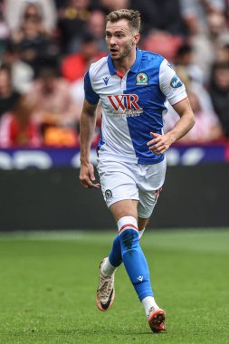 Blackburn Rovers takımından Ryan Hedges 3 Mayıs 2025 'te Bramall Lane, Sheffield, İngiltere' de Sheffield United ve Blackburn Rovers maçında