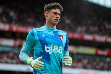 AFC Bournemouth 'dan Kepa, 3 Mayıs 2025' te Birleşik Krallık 'taki Emirates Stadyumu' nda oynanan Premier League maçında Arsenal ve Bournemouth karşı karşıya geldi.