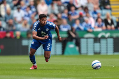 Leicester City 'den James Justin, 3 Mayıs 2025' te King Power Stadyumu 'nda Leicester City ile Southampton arasında oynanan Premier League maçında topu aldı.