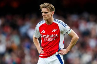 Arsenal 'den Martin Odegaard, 3 Mayıs 2025' te Birleşik Krallık 'taki Emirates Stadyumu' nda oynanan Premier League karşılaşmasında tepki gösterdi.