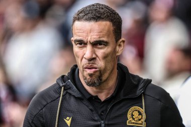 Valrien Ismal, Blackburn Rovers 'ın teknik direktörü. 3 Mayıs 2025' te Sheffield United, Bramall Lane 'de Blackburn Rovers' a karşı oynadığı maçta.