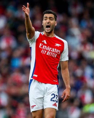 Arsenal 'den Mikel Merino, 3 Mayıs 2025' te Birleşik Krallık 'taki Emirates Stadyumu' nda oynanan Premier League karşılaşmasında tepki gösterdi.