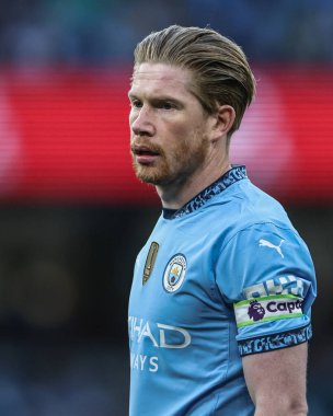 Premier Lig karşılaşmasında Manchester City ile Wolverhampton Wanderers maçında Kevin De Bruyne, Etihad Stadyumu, Manchester, Birleşik Krallık, 2 Mayıs 2025