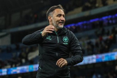 Vitor Pereira Premier League maçından sonra Wolverhampton Wanderers 'ın baş antrenörü Manchester City ile Wolverhampton Wanderers maçında, Etihad Stadyumu, Manchester, İngiltere, 2 Mayıs 2025