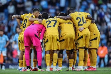 Kurtlar, Premier Lig maçı sırasında Etihad Stadyumu 'nda Manchester City ile Wolverhampton Wanderers maçında bir araya geldiler.